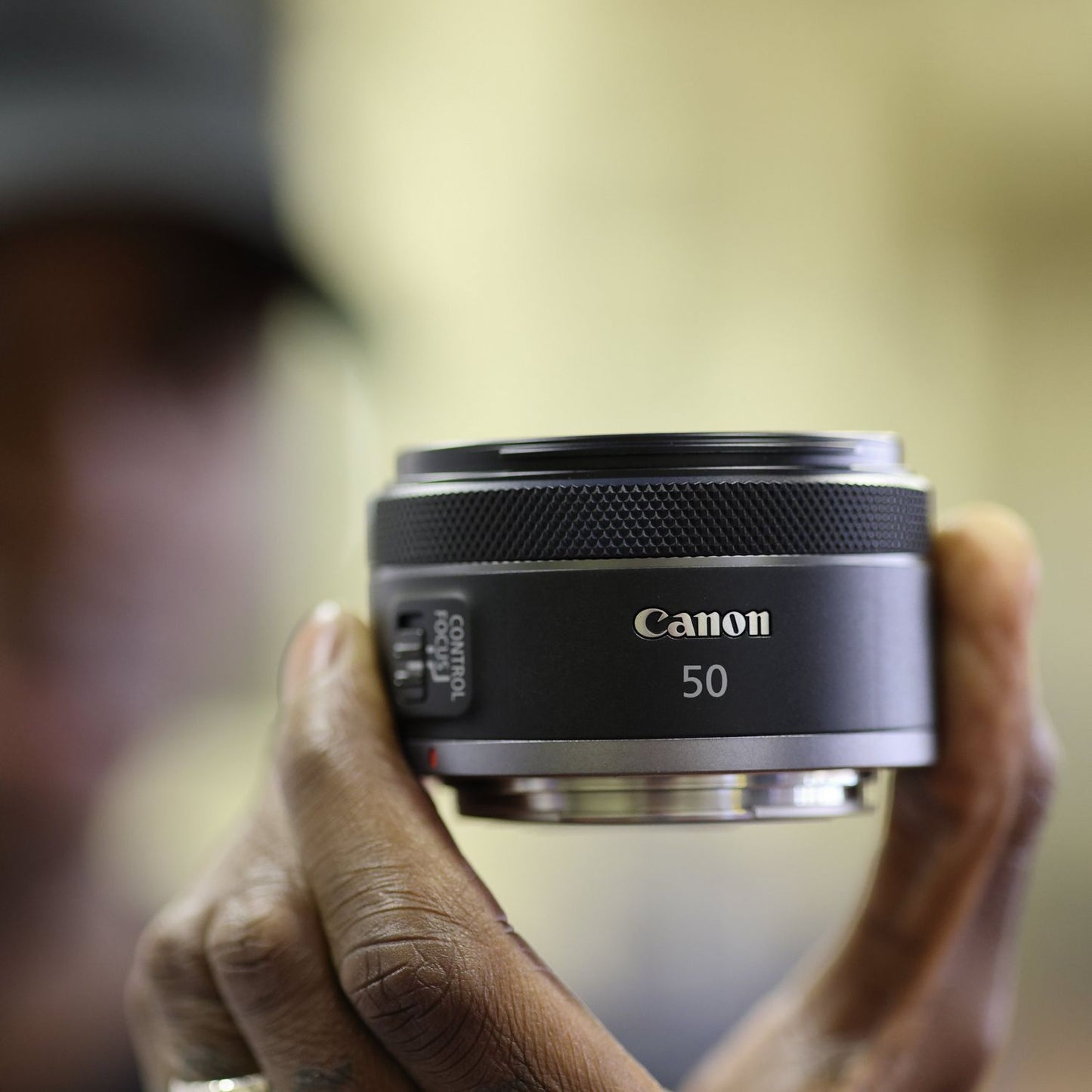 Canon RF 50mm f/1.8 STM